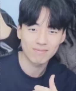 김효민